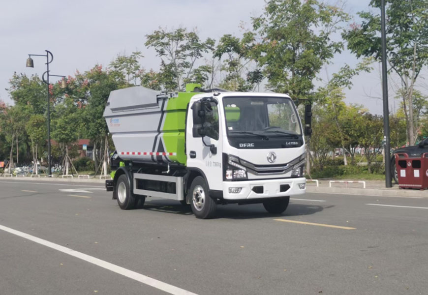 東風(fēng)小多利卡后裝無泄漏垃圾車